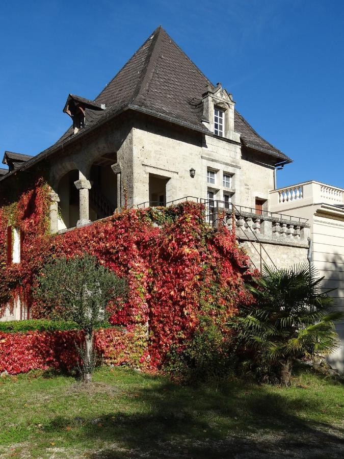 Chateau De Laroche Bed and Breakfast Vianne Esterno foto